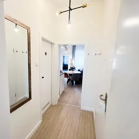 Apartment Duesseldorf City 4*