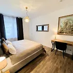 Apartment Duesseldorf City アパートホテル デュッセルドルフ