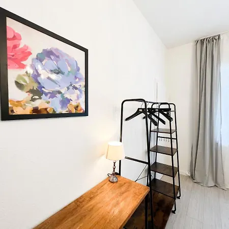 Apartment Duesseldorf City 4*