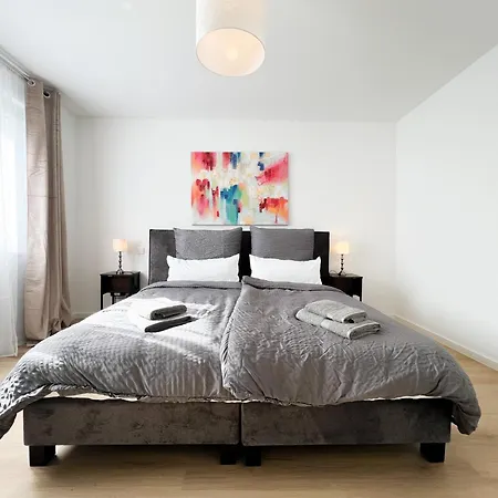 Apartment Duesseldorf City 4*