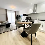 Hotel apartamentowy Apartment Duesseldorf City 4*